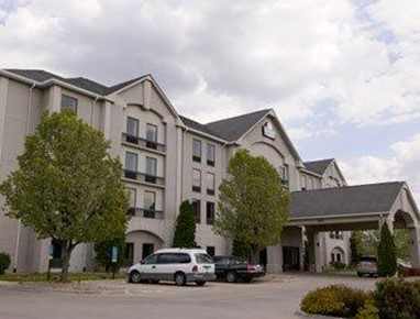 Days Inn & Suites Cedar Rapids