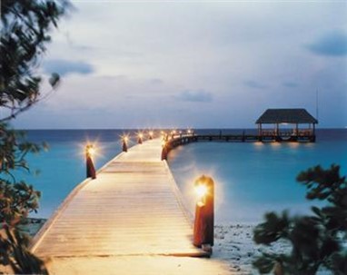 Cocoa Island Resort