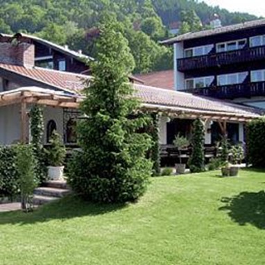Hotel Bastenhaus am See