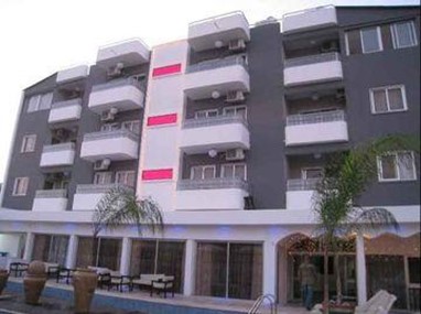 The Palms Hotel Apartments Yermasoyia