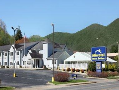 Microtel Inn & Suites Maggie Valley