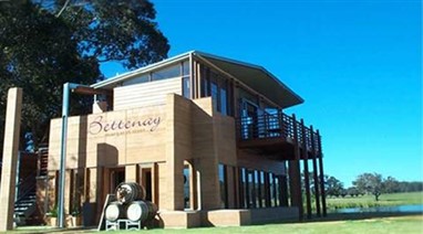 Bettenay's Wines and Accommodation Cowaramup