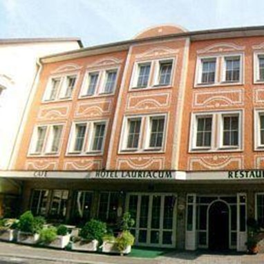 Hotel Lauriacum