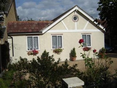 Thameside Accommodation Bed and Breakfast