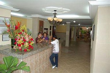 Hotel Olas Marinas Inn