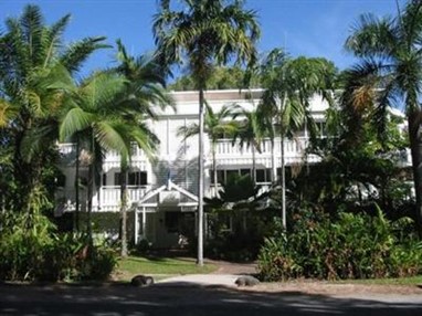 Whitehouse Holiday Apartments Port Douglas
