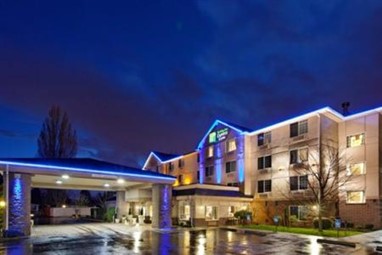 Holiday Inn Express Hotel & Suites Jantzen Beach Portland