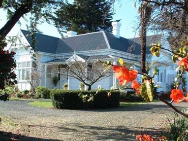 Huonville Guesthouse Bed and Breakfast