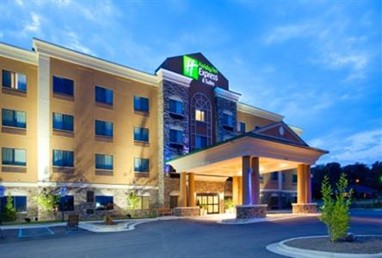 Holiday Inn Express Hotel & Suites Mount Airy South