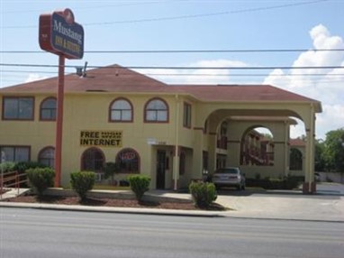 Mustang Inn and Suites San Antonio