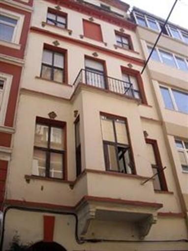 Istanbul Apart House