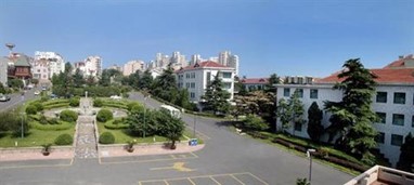 Sea Shore Garden Qingdao Hotel