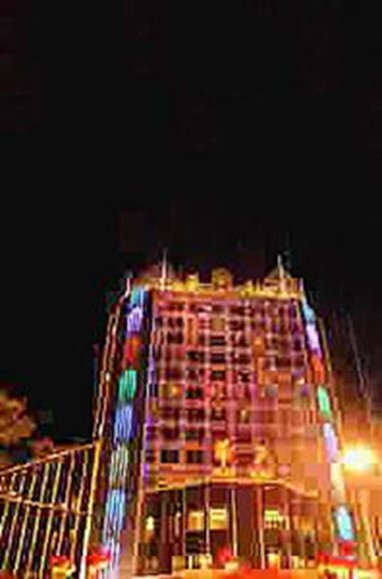 Jiulong Huatian Hotel