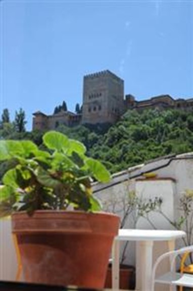 Apartamentos Turisticos Alhambra