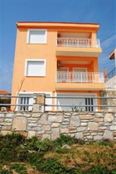 Avra Apartments