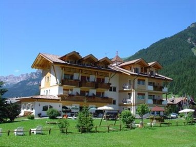 Alpenhotel Panorama Mazzin