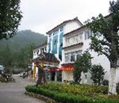 Wolong Hotel Tiantai