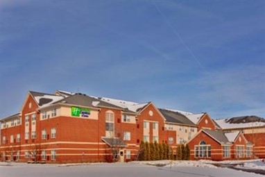 Holiday Inn Express Suites Southfield