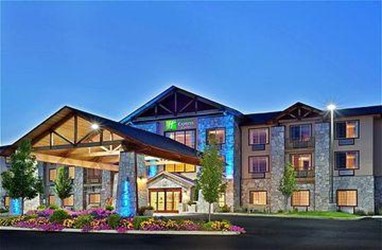 Holiday Inn Express Hotel & Suites Cheney - University Area