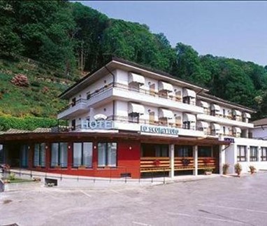 Hotel Lo Scoiattolo Massino Visconti