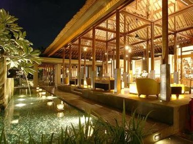 Legian Beach Hotel Bali