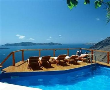 Porto Fira Suites