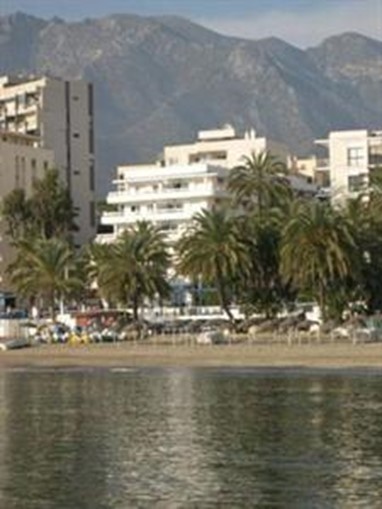 Aparthotel Puerto Azul Marbella
