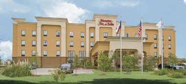 Hampton Inn & Suites Buda