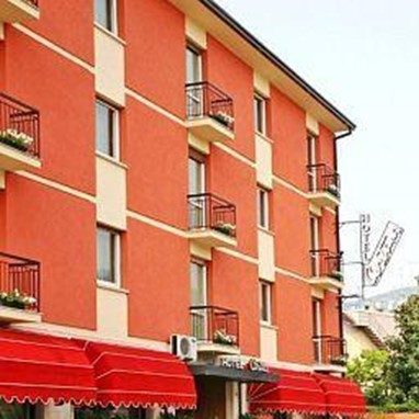 Cortina Hotel Garda