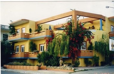 Aris Apartments Platanias