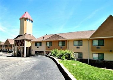 Rodeway Inn & Suites Madison-Northeast