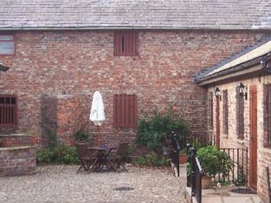 Thompsons Arms Holiday Cottages Flaxton
