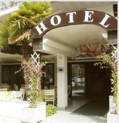 Hotel Serena Meuble