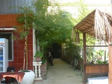 Mitri Guesthouse