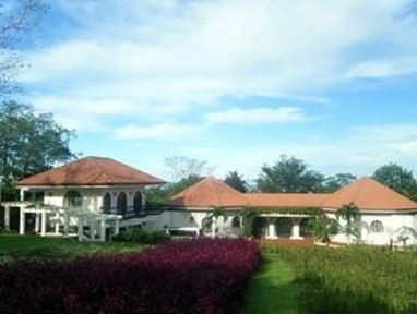 Stonehouse Gardens Resort