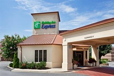 Holiday Inn Express Hickory - Hickory Mart