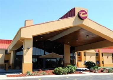 Clarion Inn & Suites Cincinnati