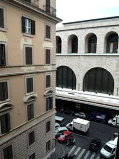 Cialdini Inn Rome