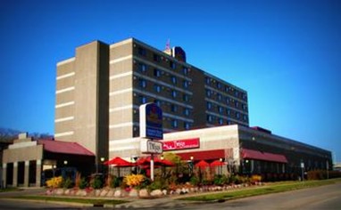 BEST WESTERN PLUS Soldiers Field Tower and Suites