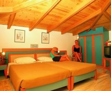 Ilianthos Village Luxury Hotel & Suites Platanias