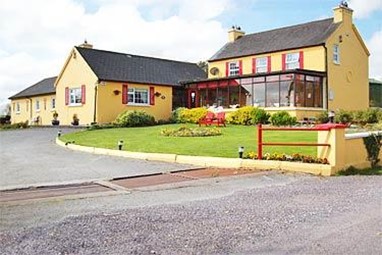 Findus Guest House Bed & Breakfast Macroom