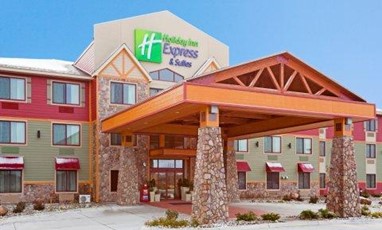 Holiday Inn Express Suites Mountain Iron