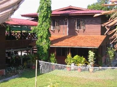 TreeTops Lodge Miri