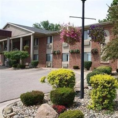 Bluffton Inn and Suites