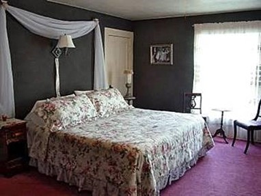 Avenue Hotel Bed and Breakfast