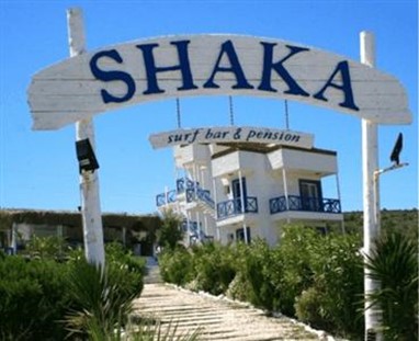 Shaka Pension & Surf Bar