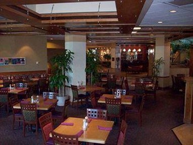 Embassy Suites Hotel Tampa-USF/Near Busch Gardens