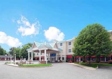 Comfort Inn and Suites Colonial