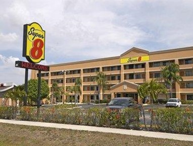 Super 8 Fort Myers