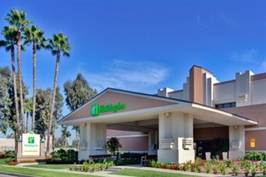 Holiday Inn Hotel & Suites Anaheim (1 BLK/Disneyland)